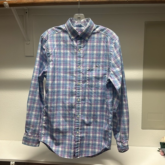 Vineyard Vines Other - Vineyard Vines classic fit tucker shirt
